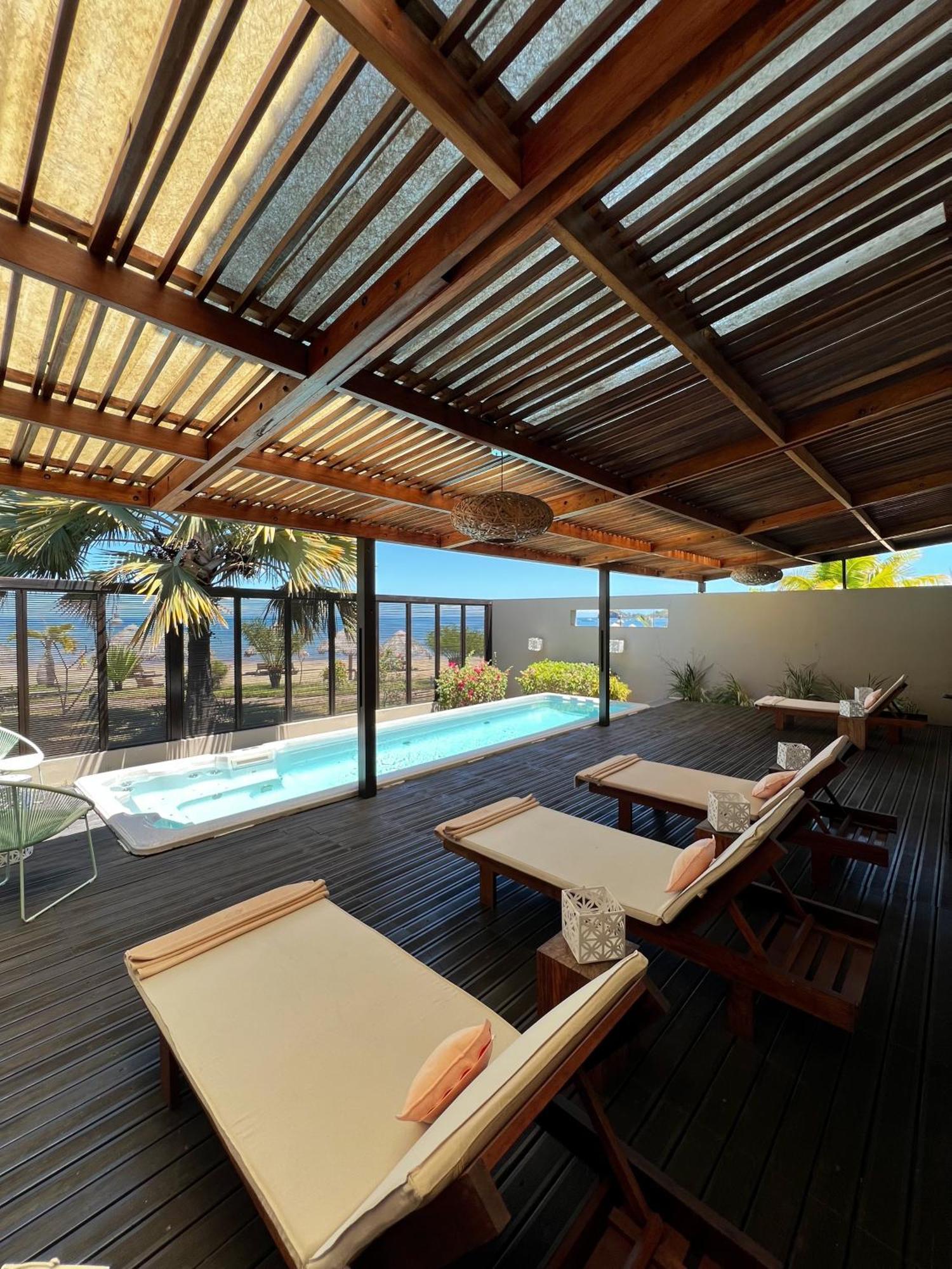 Palm Beach Resort & Spa Ambondrona  Esterno foto